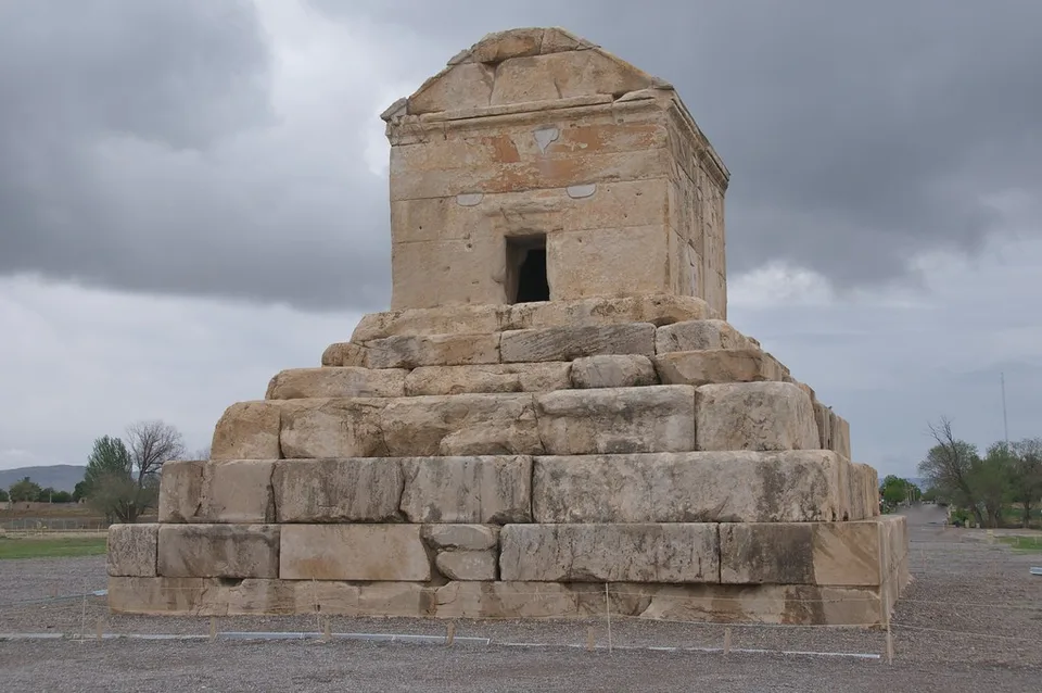 The Tomb of Cyrus the Great | According to Wikipedia: "The ...