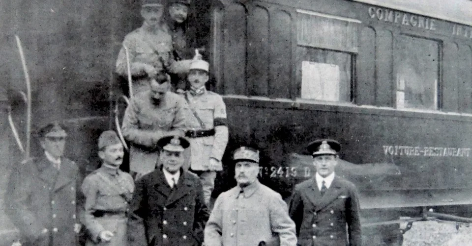 wwi-armistice-getty-487953729_promo.jpg